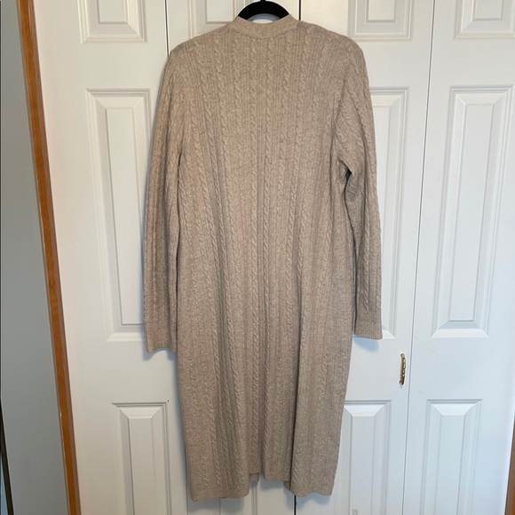 Women's Tan Cable Knit Cardigan Duster - Picture 2 of 8